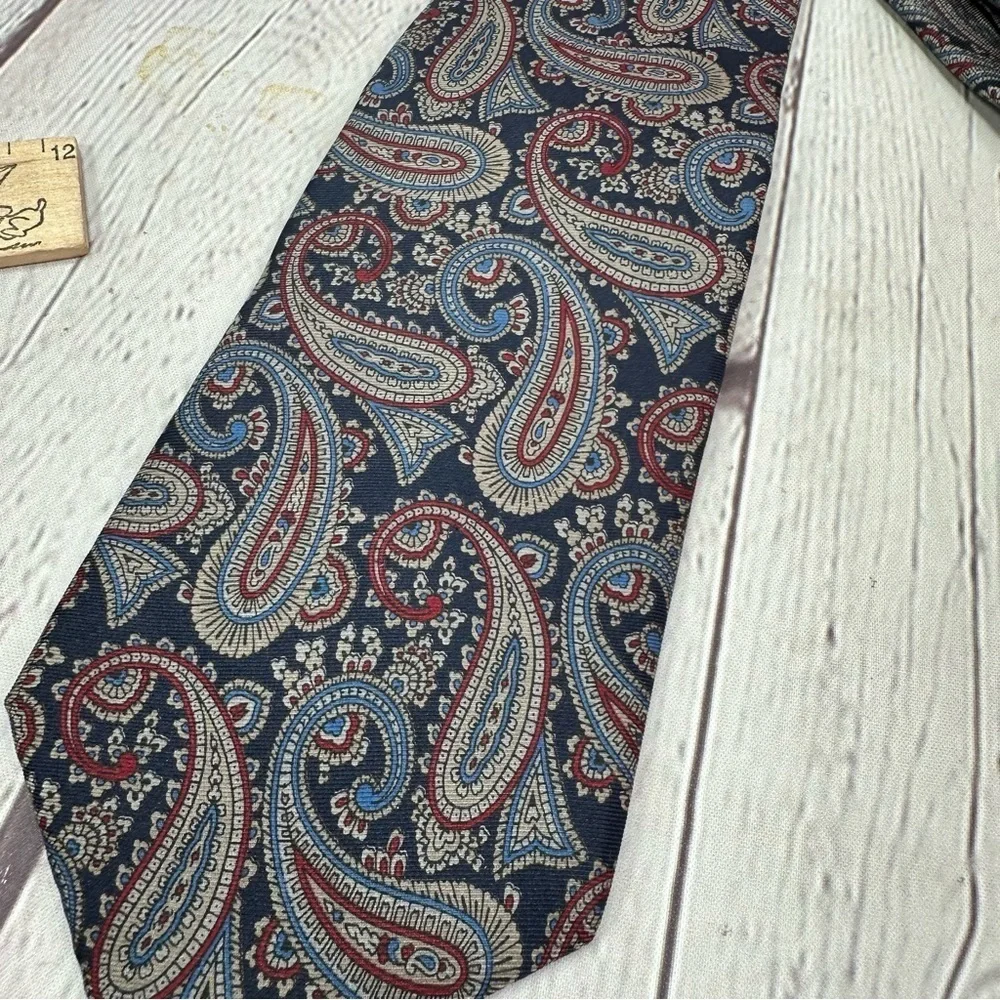 Lands' End rich jewel tone Paisley silk Tie navy red grey classic preppy